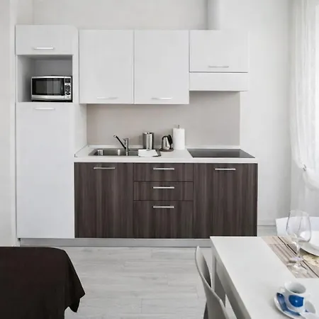 Hotiday Corso Italia Aparthotel 3*