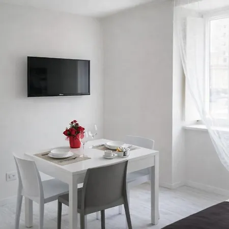 Hotiday Corso Italia Aparthotel 3*